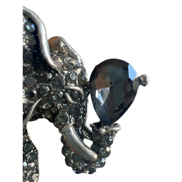 Elephant Brooch Mercasite Look Faux Smoky Quartz Vintage 2 x 1.5 inches Detailed - Picture 5 of 10